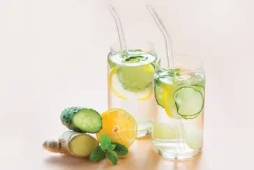 नवरात्रि व्रत के दौरान डिहाइड्रेशन से बचने के 7 घरेलू उपाय