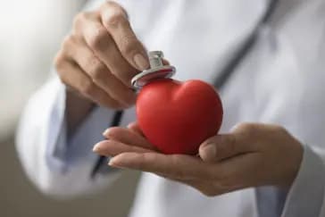 बच्चों में हार्ट सर्जरी के बाद का केयर प्लान: माता-पिता के लिए ज़रूरी सुझाव